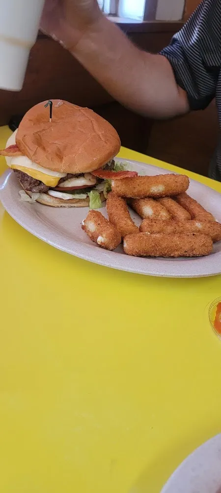 Bru Burger with Cheese Sticks